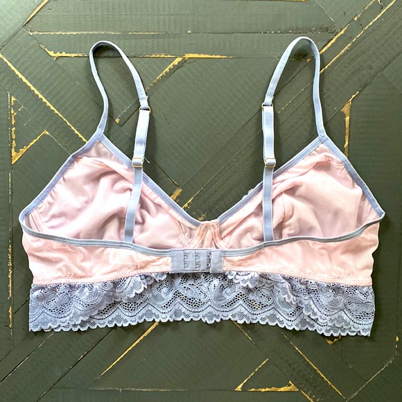 🦄Lace Bralette🦄 - Picture 2 of 5